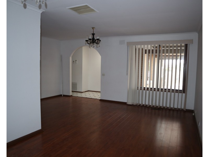 2 Enngonia Crescent, Clayton South VIC 3169