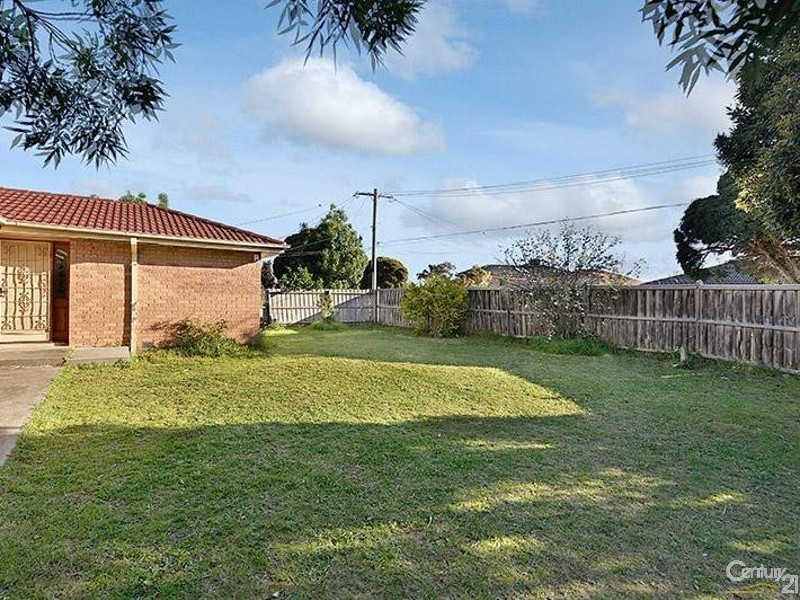 25 Glenelg Drive, Clayton South VIC 3169