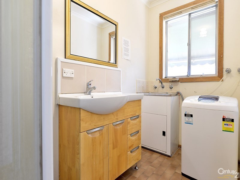 2 Morton Street, Clayton VIC 3168