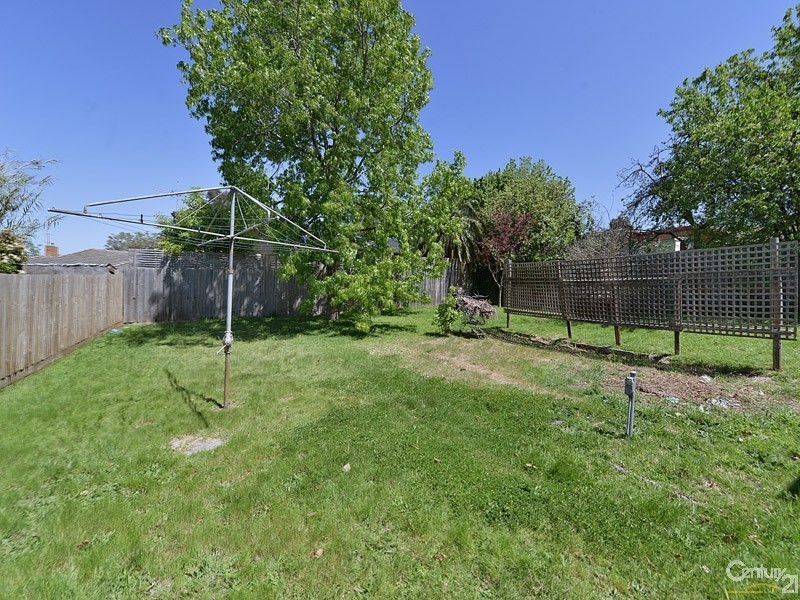 2 Morton Street, Clayton VIC 3168