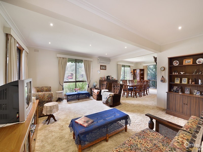 6 Ester Crescent, Clayton South VIC 3169