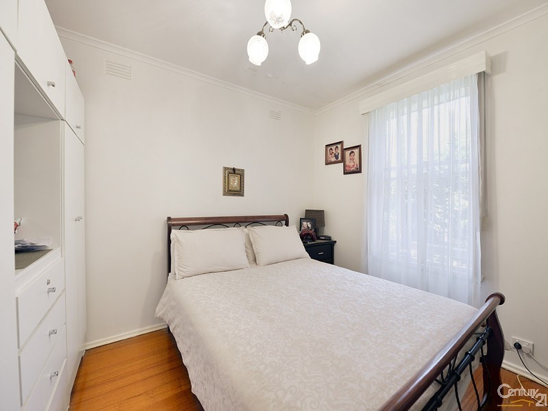 36 Heather Grove, Springvale VIC 3171