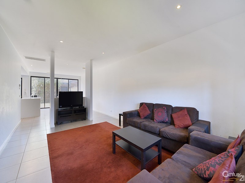 75 Rosebank Avenue, Clayton South VIC 3169