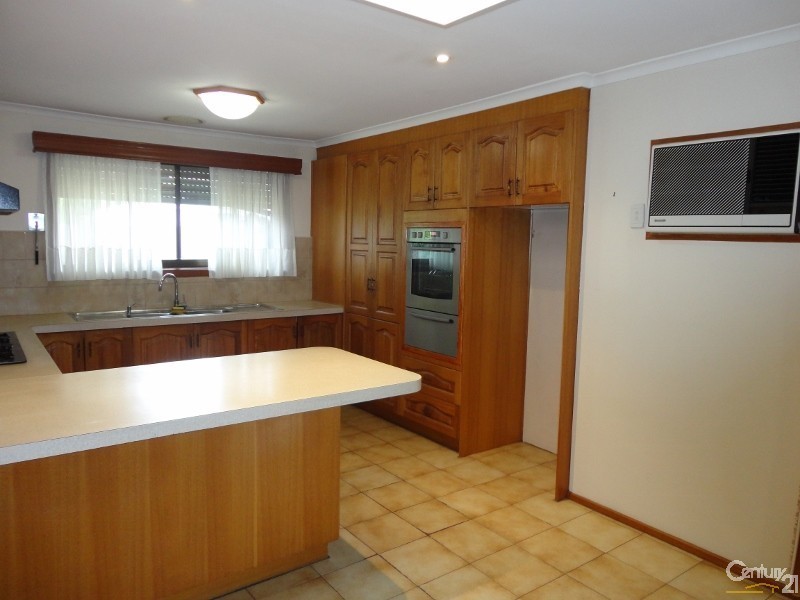 2 Swaran Court, Oakleigh South VIC 3167