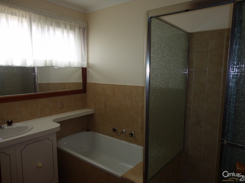 2 Swaran Court, Oakleigh South VIC 3167