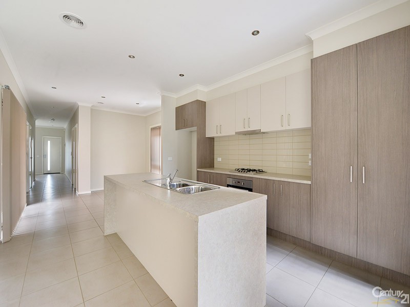 4B Rowson Grove, Clarinda VIC 3169