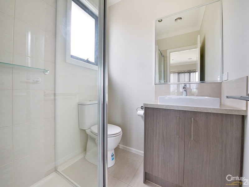 4B Rowson Grove, Clarinda VIC 3169