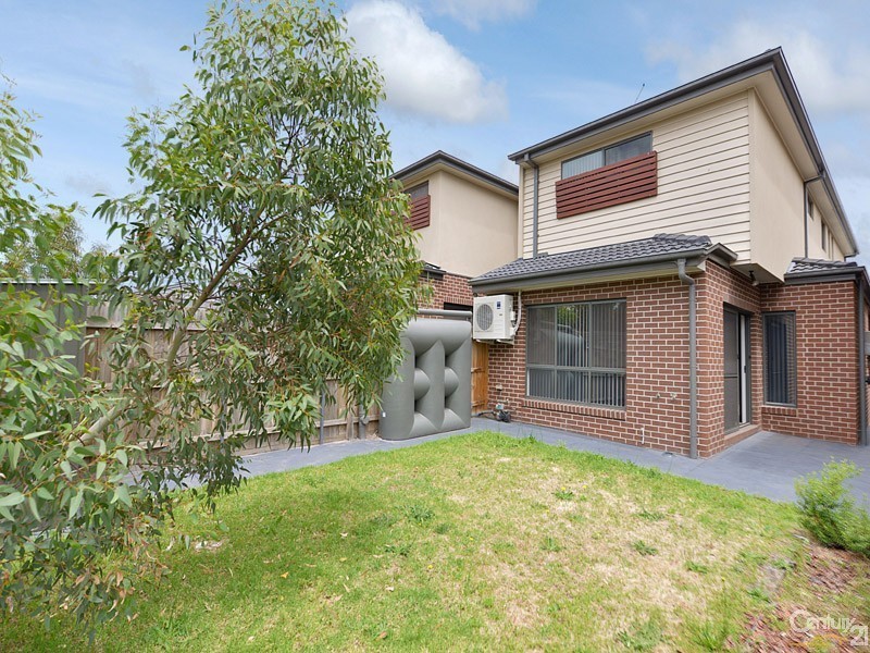4B Rowson Grove, Clarinda VIC 3169
