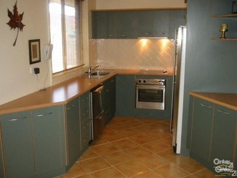 16 Bernard Street, Cheltenham VIC 3192