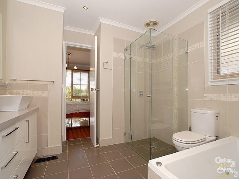 1 Emo Court, Clarinda VIC 3169