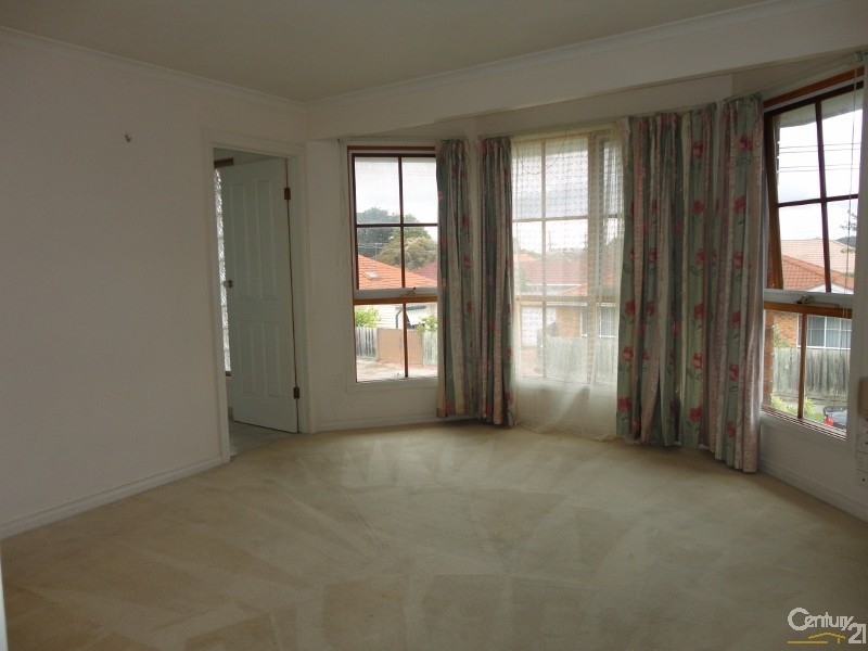 6 Penn Street, Clayton VIC 3168