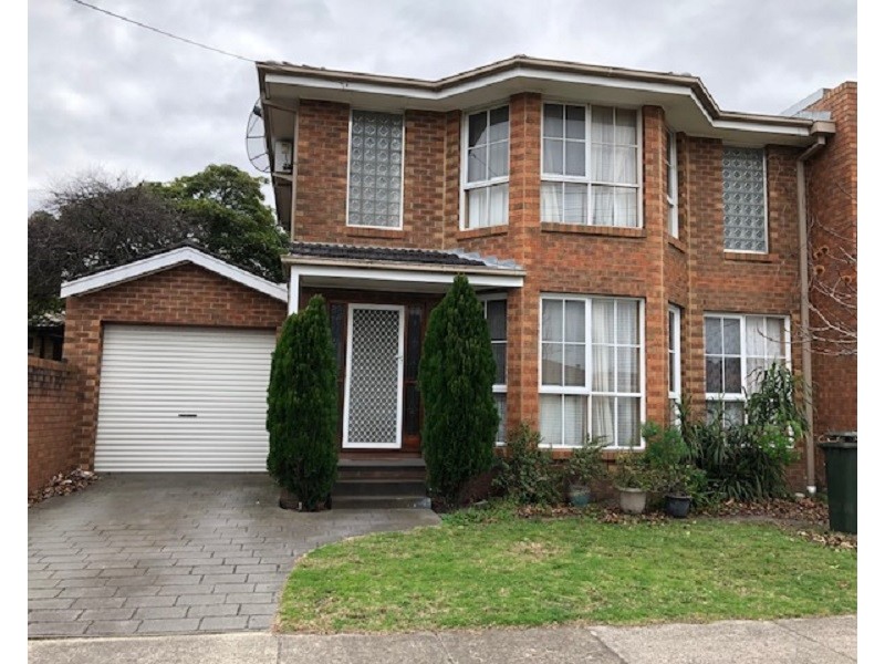 6 Penn Street, Clayton VIC 3168