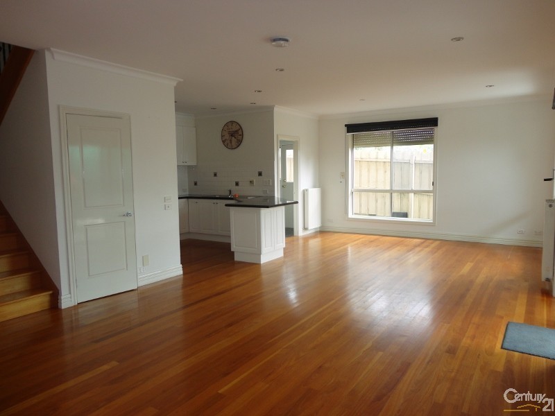 44 Fulton Street, Clayton VIC 3168