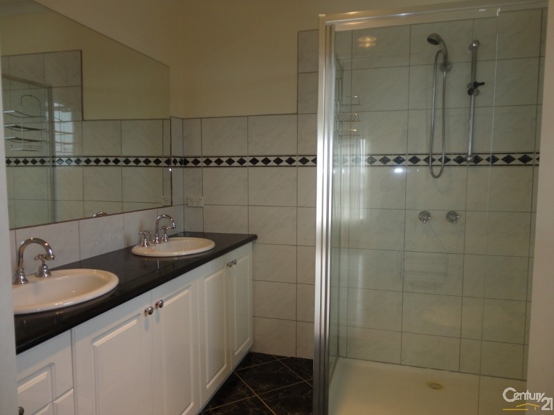 44 Fulton Street, Clayton VIC 3168