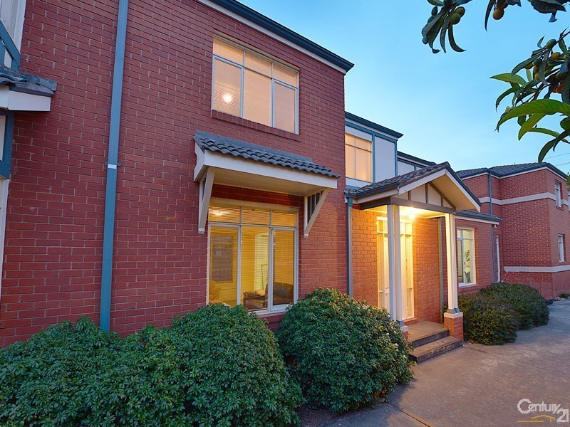 2/1108 Dandenong Road, Carnegie VIC 3163