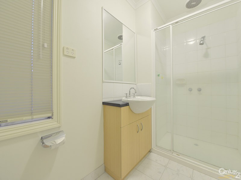 2/1108 Dandenong Road, Carnegie VIC 3163