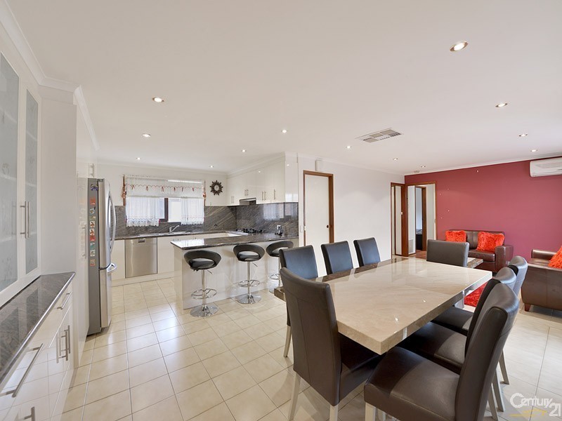 10 Bradley Court, Clarinda VIC 3169