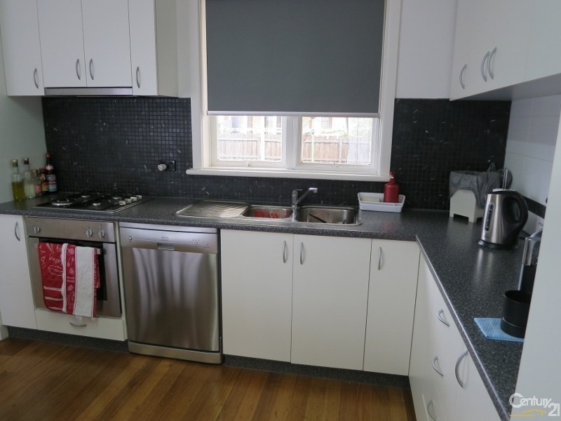 2A Valley Street, Oakleigh South VIC 3167