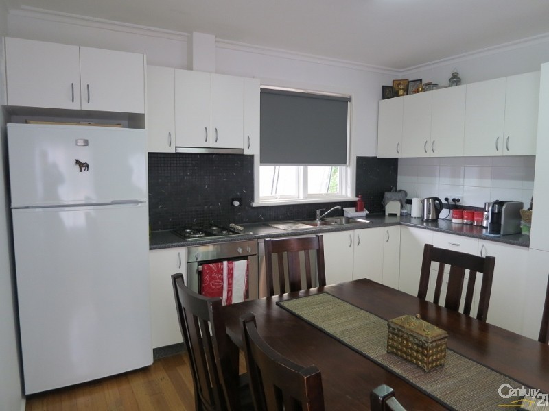 2A Valley Street, Oakleigh South VIC 3167