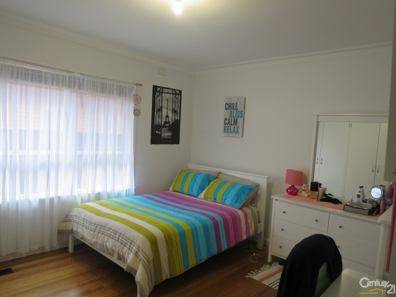 2A Valley Street, Oakleigh South VIC 3167