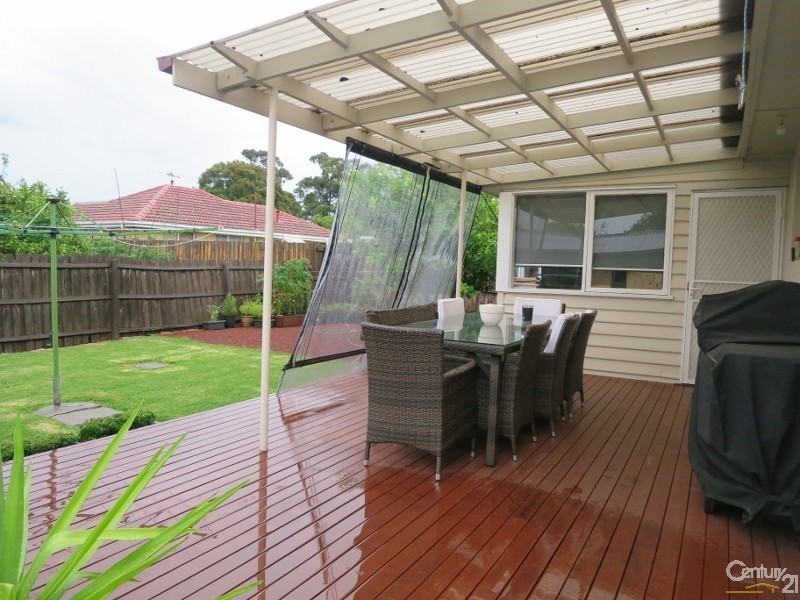 2A Valley Street, Oakleigh South VIC 3167