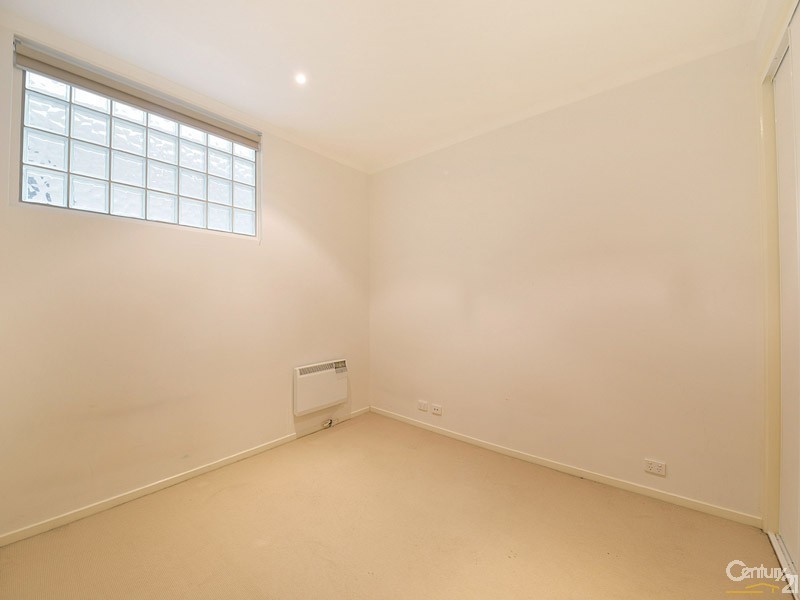 2/3 Rusden Place, Notting Hill VIC 3168
