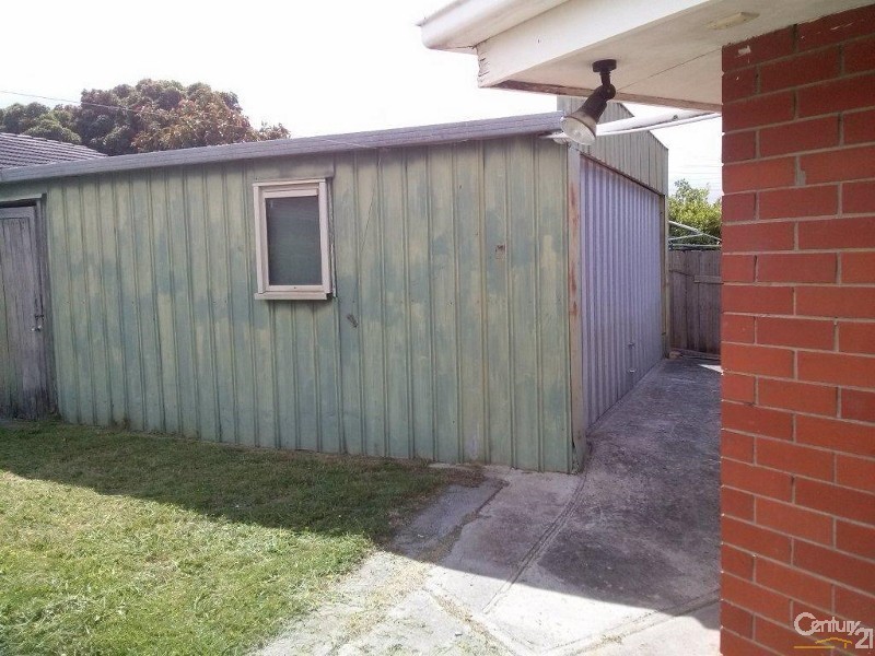 8 Tarene Street, Dandenong VIC 3175