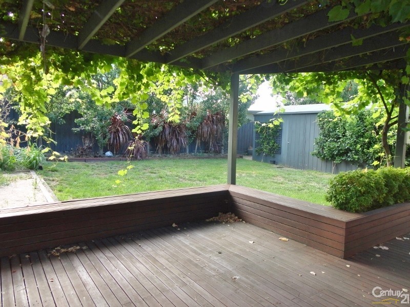 14 Sandra Grove, Bentleigh VIC 3204