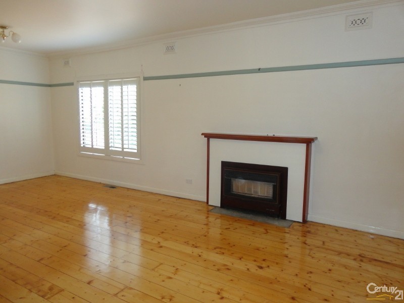 14 Sandra Grove, Bentleigh VIC 3204