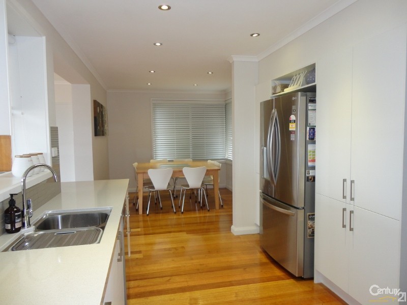 2 Kerribree Court, Clayton South VIC 3169