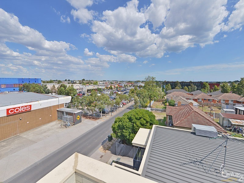 17/28 Burton Avenue, Clayton VIC 3168