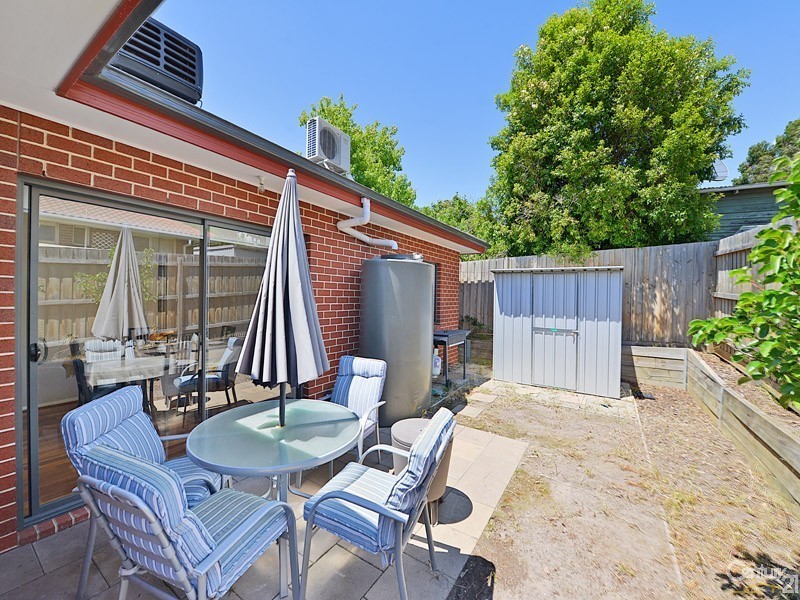 2/39 Bunnett Road, Knoxfield VIC 3180