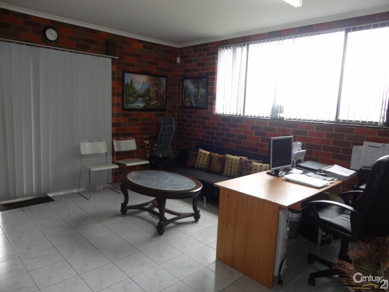 63 Springs Road, Clayton VIC 3168