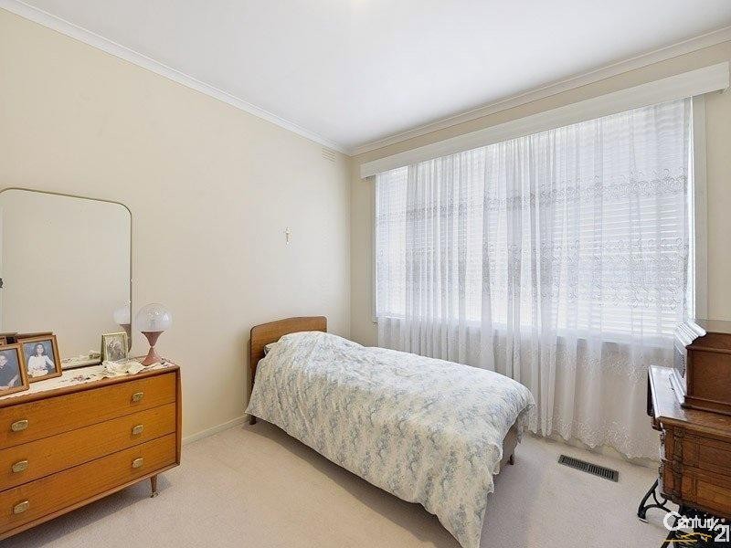 6 Monash Crescent, Clayton South VIC 3169