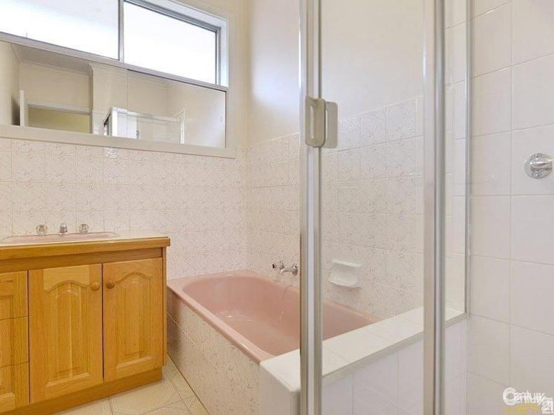 6 Monash Crescent, Clayton South VIC 3169