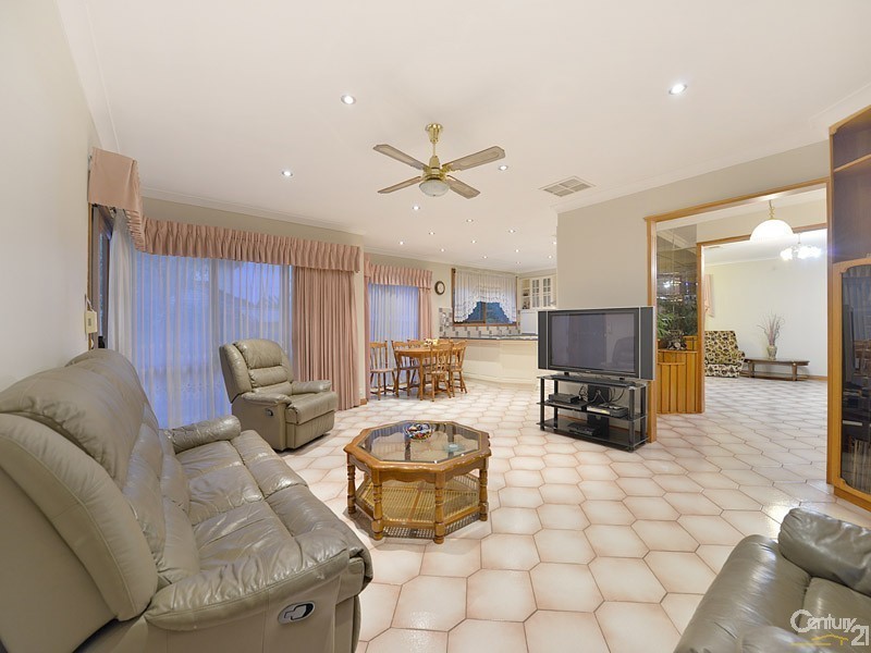 7 Cascade Street, Oakleigh South VIC 3167