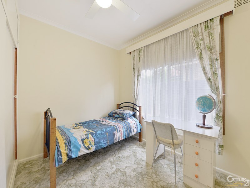 4 Begg Street, Bentleigh East VIC 3165