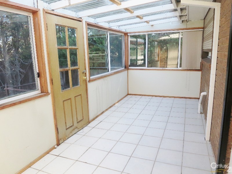 35 Leonard Close, Clarinda VIC 3169