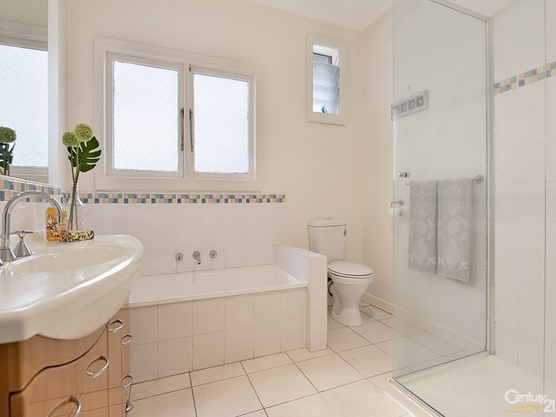 28 Valkstone Street, Bentleigh East VIC 3165