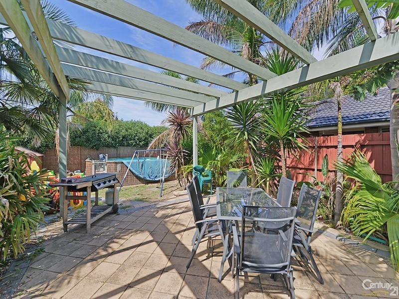 16 Firetail Court, Carrum Downs VIC 3201