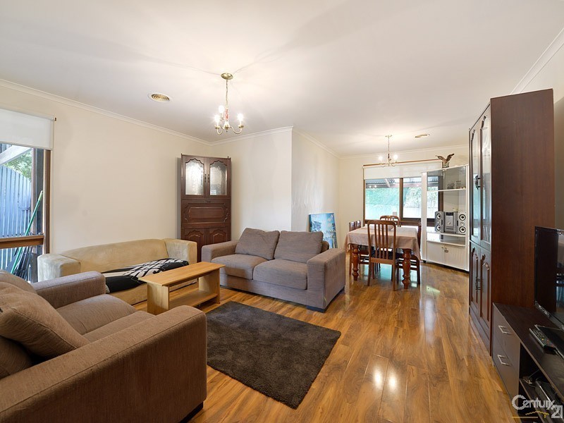 2 Darvel Court, Endeavour Hills VIC 3802