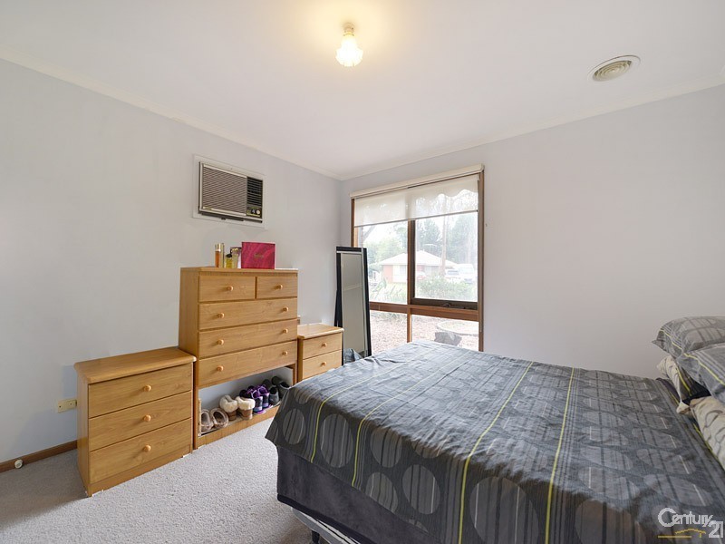 2 Darvel Court, Endeavour Hills VIC 3802