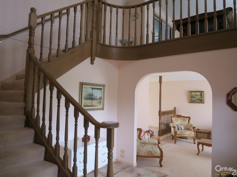 10  Schneider Crescent, Clarinda VIC 3169