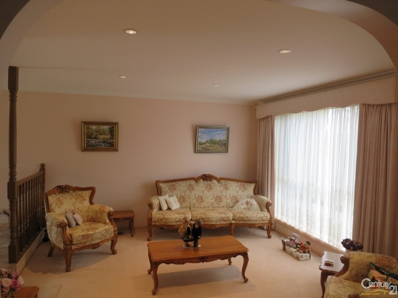 10  Schneider Crescent, Clarinda VIC 3169