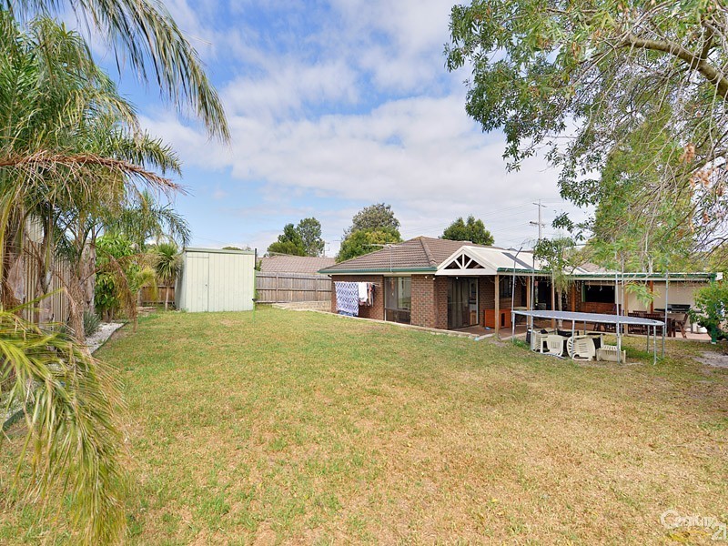 84 Greenwood Drive, Carrum Downs VIC 3201