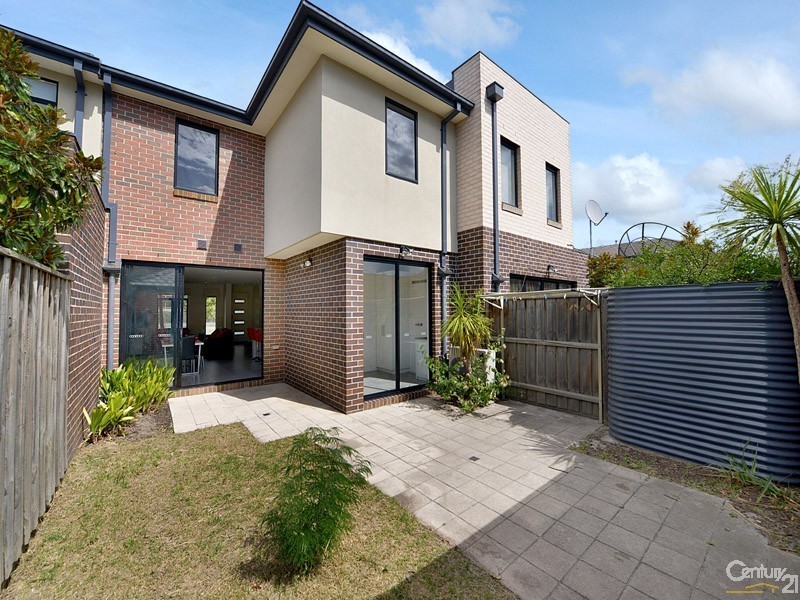 69 Rosebank Avenue, Clayton South VIC 3169