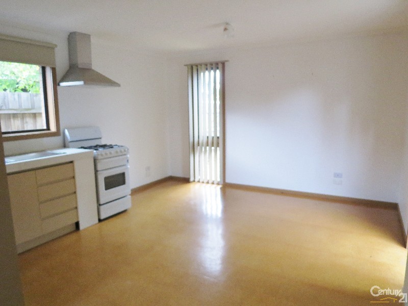 39 Tarago Crescent, Clayton South VIC 3169