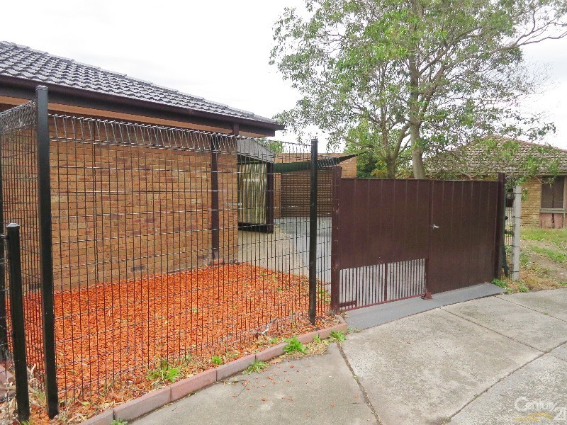 39 Tarago Crescent, Clayton South VIC 3169
