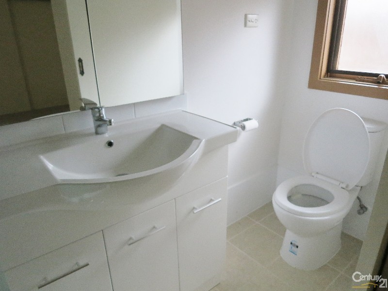 39 Tarago Crescent, Clayton South VIC 3169