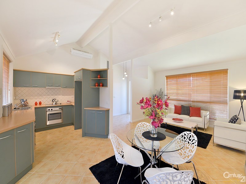 16 Bernard Street, Cheltenham VIC 3192